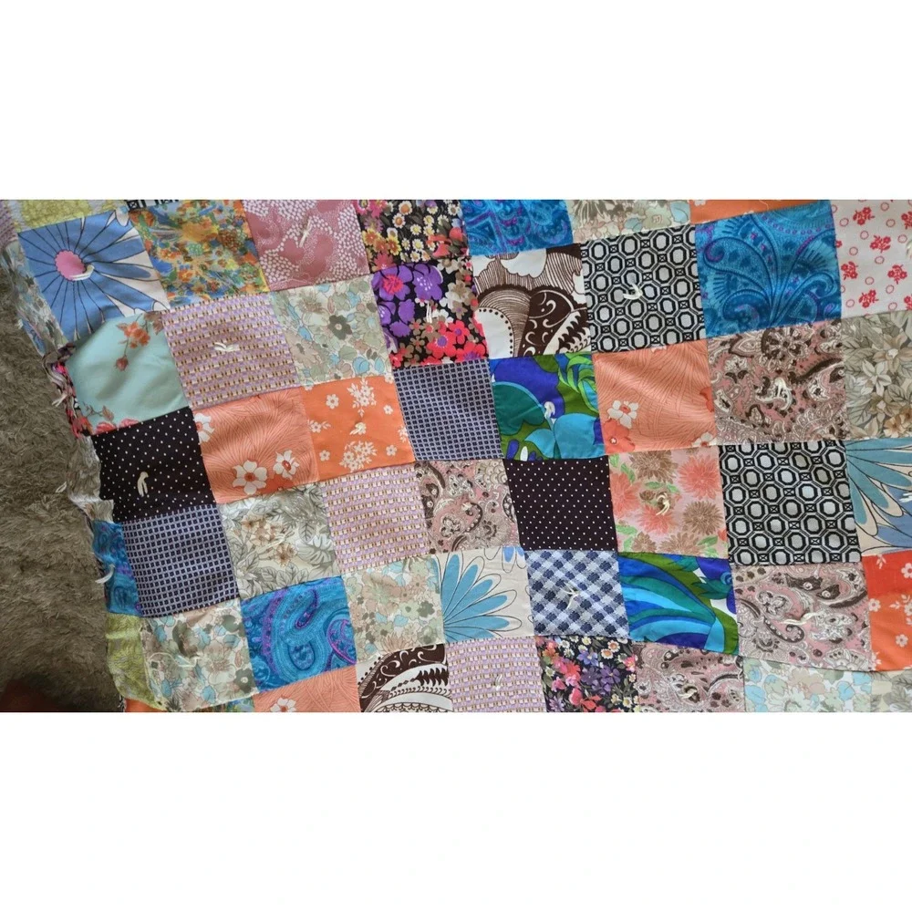 Vintage 50s Handmade and Hand Stitched Feed Sack Floral FLOWERS Quilt THROW TWIN